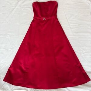 ❤️ Michelangelo Red Strapless Satin Gown | Size 2 Formal Prom Dress